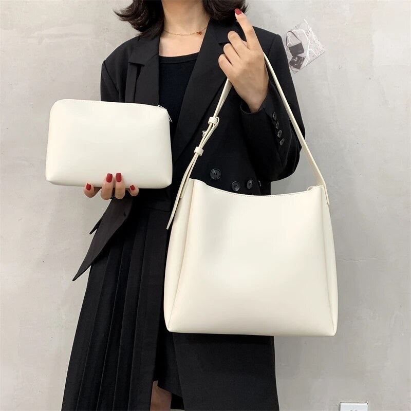 Asløg | Minimalist Shoulder Bag in Modern Cut