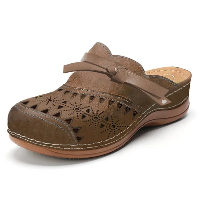 Danielle – Everyday Support Clogs