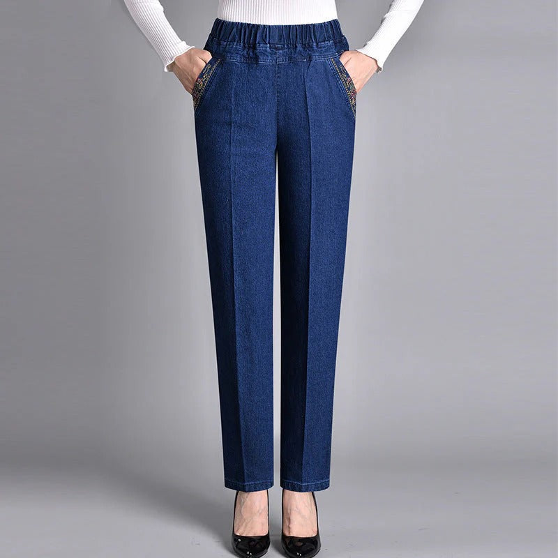 SYLVESSA – WOMEN’S JEANS WITH SIDE POCKETS