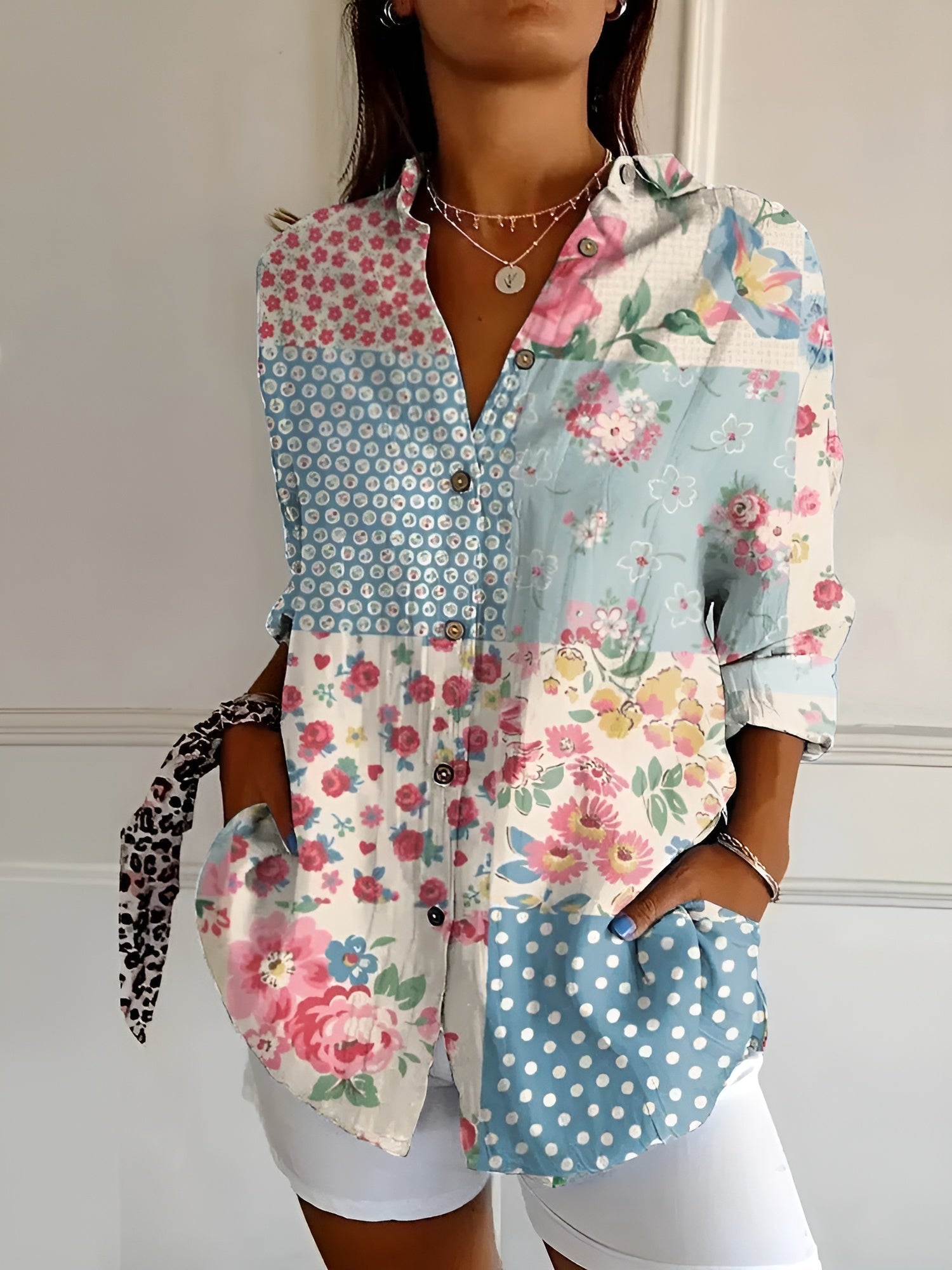 Noelle - Feminine Summer Blouse